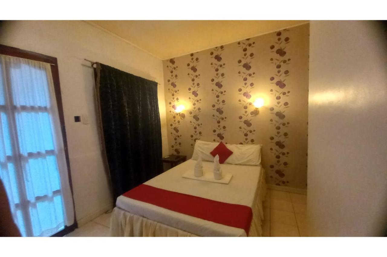 Tiniguiban Oyo 934 Bea'S Garden Inn מראה חיצוני תמונה